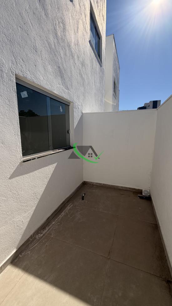 casa-geminada-venda-bairro-xangrila-1127470
