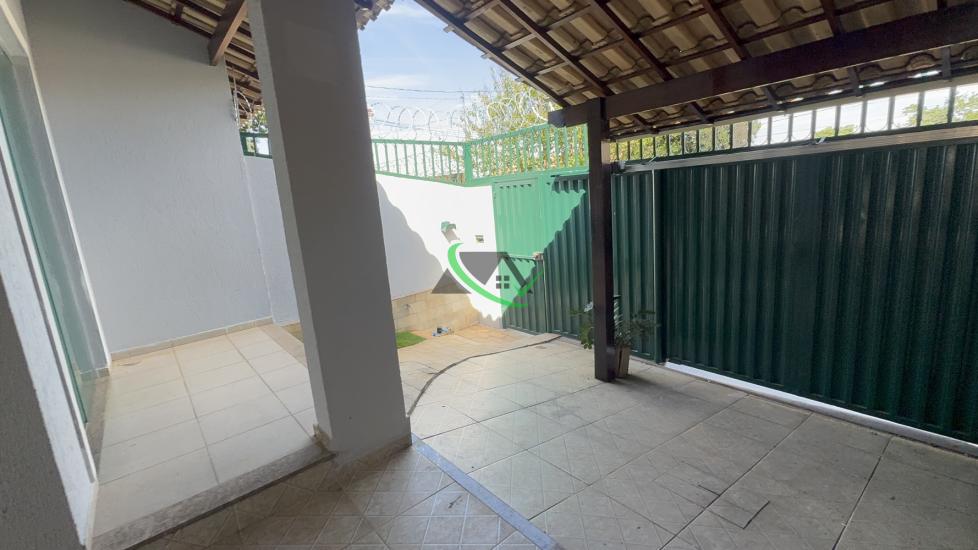 casa-geminada-venda-bairro-santa-monica-1110570